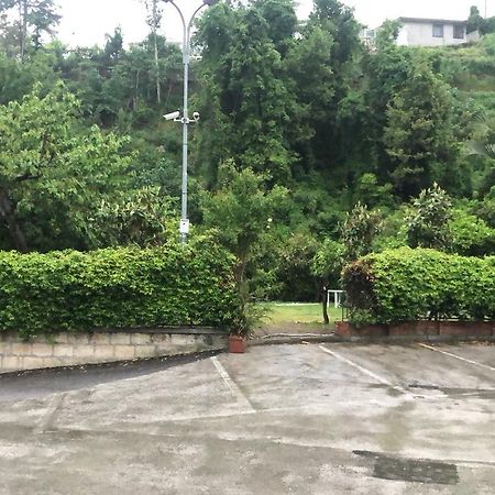 Giardino Eden B&B Napoli Bagian luar foto