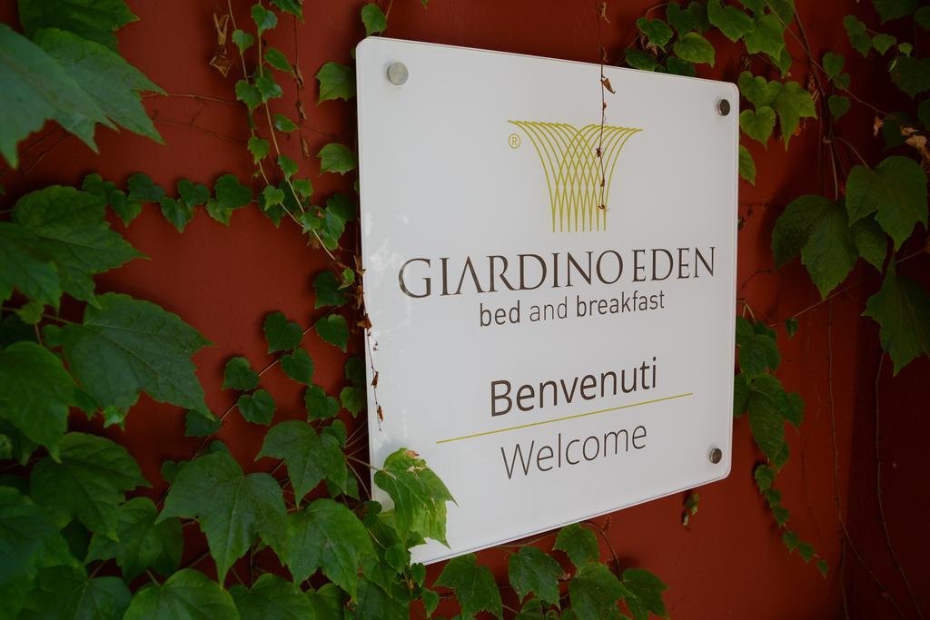 Giardino Eden B&B Napoli Bagian luar foto